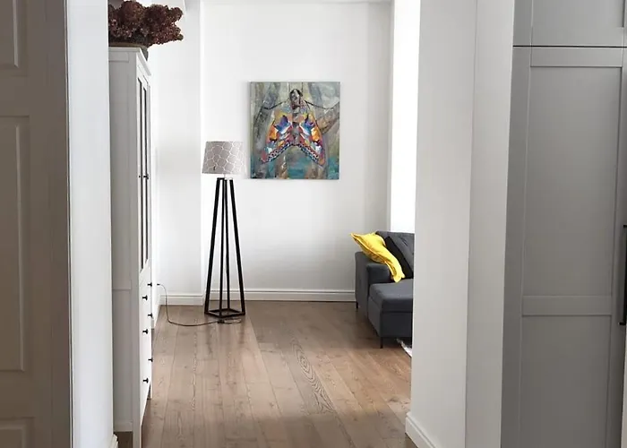 Spacious In The Area Apartament