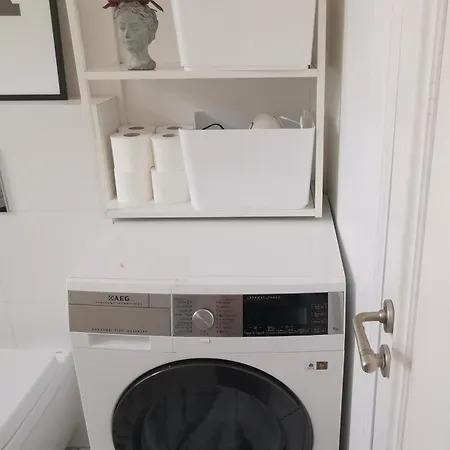 Flat In Area Lejlighed